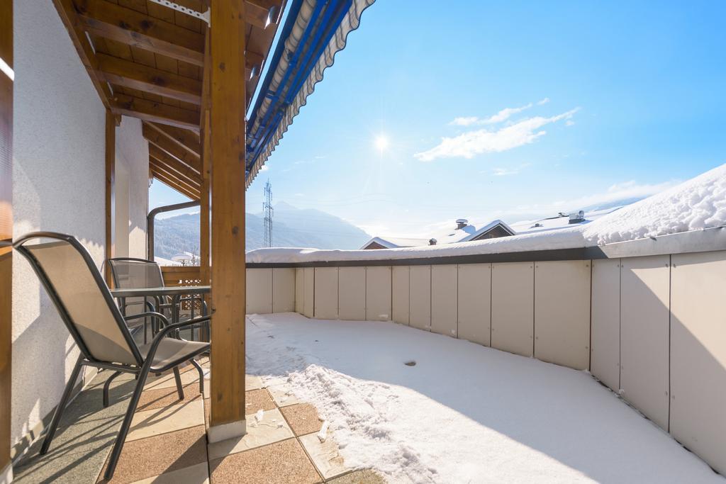 Haus Meneweger Apartment Flachau Exterior photo